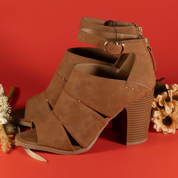 Qupid Ankle Booties Block Heel Peep Toe Side Buckle Color Brown Womens Size 7 - Picture 6 of 12